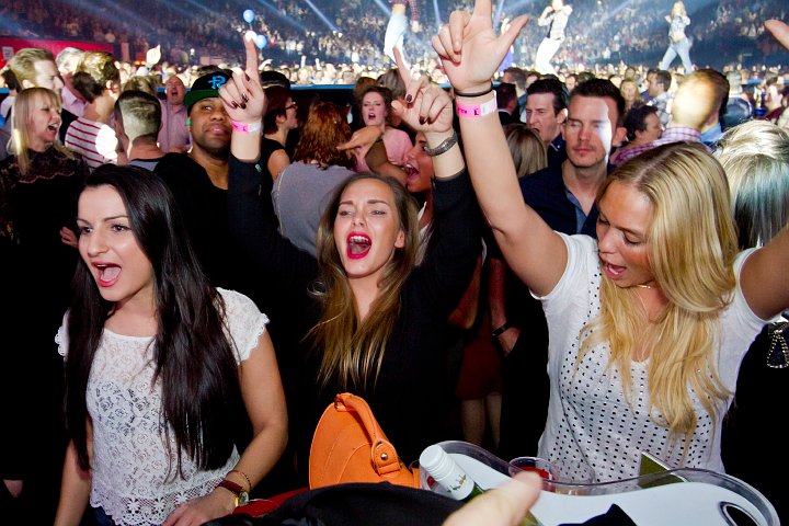 MNM Back to the 90’s & 00’s @ Sportpaleis, picture 79, photographed by Marc Verdonck - FrontView Magazine
