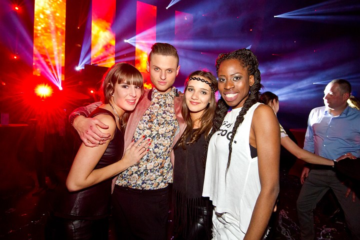 MNM Back to the 90’s & 00’s @ Sportpaleis, picture 123, photographed by Marc Verdonck - FrontView Magazine
