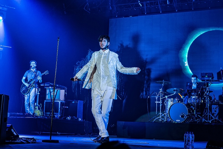 Oscar & The Wolf @ Pias Nites 2015, foto 2, foto's door Edwin Houdevelt - FrontView Magazine