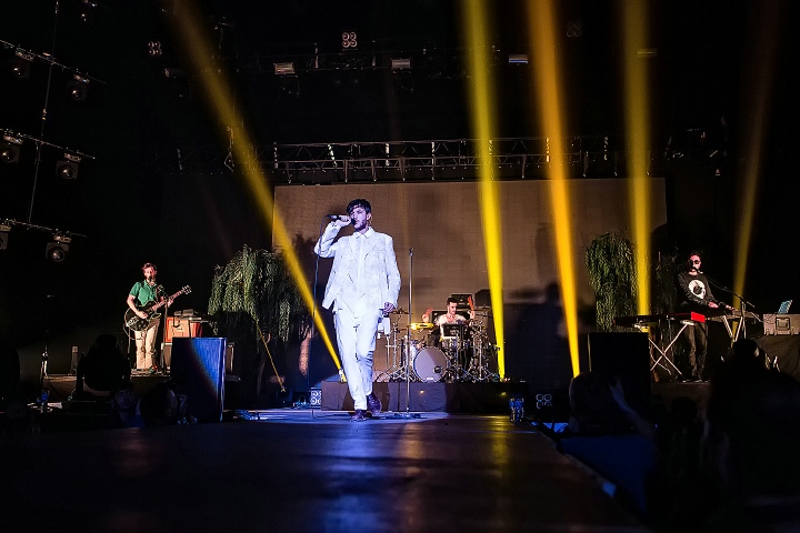 Oscar & The Wolf @ Pias Nites 2015, foto 9, foto's door Edwin Houdevelt - FrontView Magazine