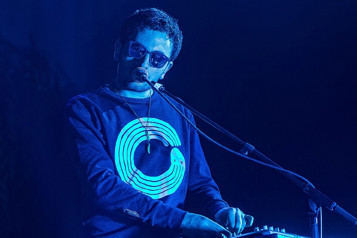 Oscar & The Wolf @ Pias Nites 2015, foto 28, foto's door Edwin Houdevelt - FrontView Magazine