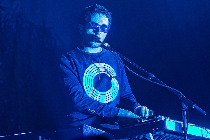Oscar & The Wolf @ Pias Nites 2015, foto 31, foto's door Edwin Houdevelt - FrontView Magazine