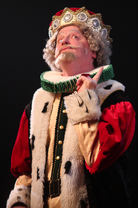 Première Assepoester De Sprookjesmusical @ Stadsschouwburg Antwerpen, foto 14, foto's door Bianca van Barneveld - FrontView Magazine