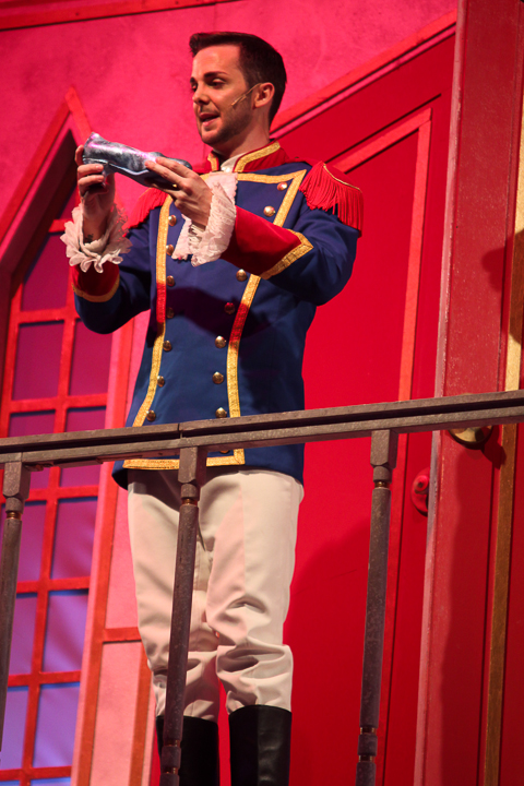 Première Assepoester De Sprookjesmusical @ Stadsschouwburg Antwerpen, foto 44, foto's door Bianca van Barneveld - FrontView Magazine