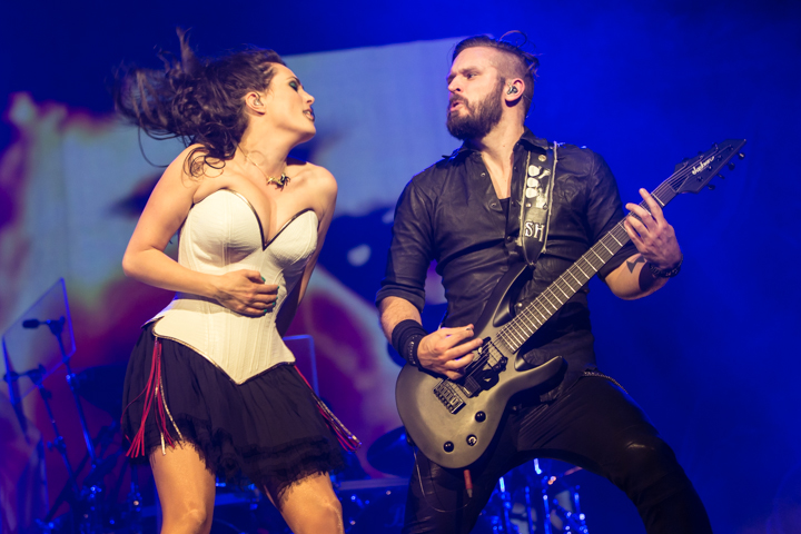 Within Temptation @ Paaspop 2015, picture 28, photographed by Dorien Goetschalckx - FrontView Magazine