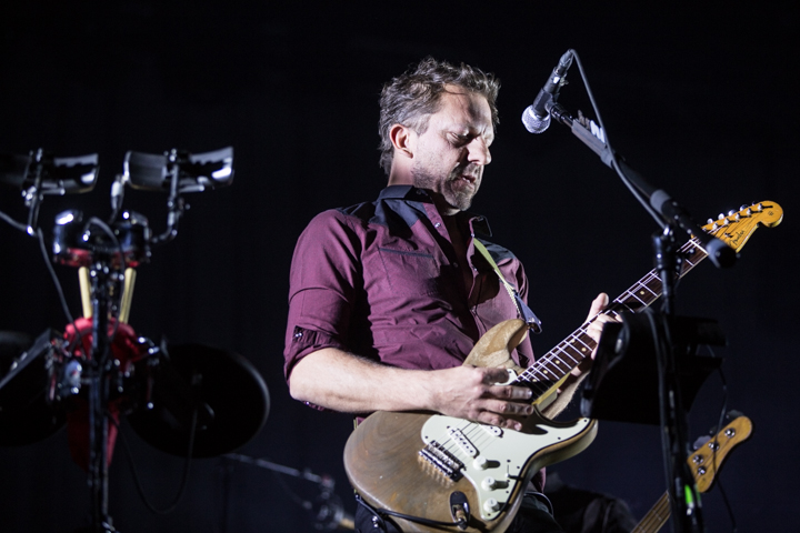 dEUS @ Paaspop 2015, picture 6, photographed by Dorien Goetschalckx - FrontView Magazine