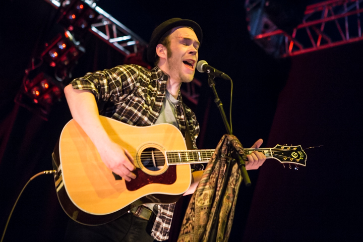 Michael Prins @ Paaspop 2015, picture 5, photographed by Dorien Goetschalckx - FrontView Magazine