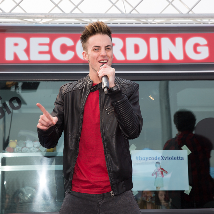 Boycode showcase @ Carrefour Oostakker, foto 49, foto's door Guy Danneels - FrontView Magazine