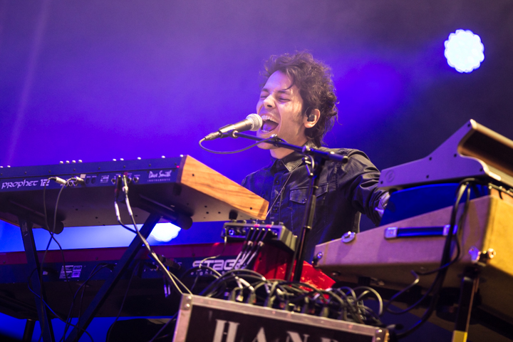 Handsome Poets @ Paaspop 2015, picture 8, photographed by Dorien Goetschalckx - FrontView Magazine