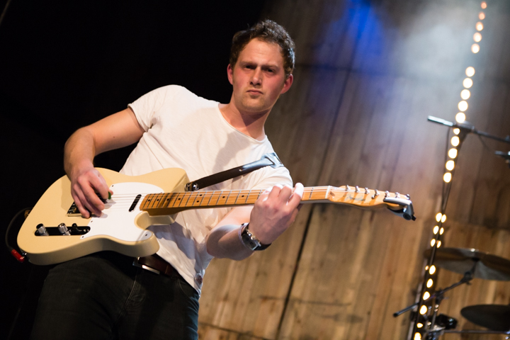 PollyAnna @ Paaspop 2015, picture 3, photographed by Dorien Goetschalckx - FrontView Magazine