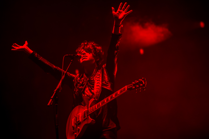 The Kooks @ Paaspop 2015, picture 1, photographed by Dorien Goetschalckx - FrontView Magazine