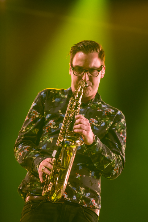 Typhoon @ Paaspop 2015, picture 7, photographed by Dorien Goetschalckx - FrontView Magazine