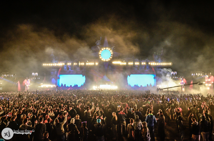 DayDream Festival 2015 @ Festivalpark Lommel, picture 195, photographed by Jordy Van Driessche - FrontView Magazine