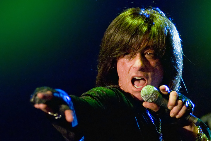 Joe Lynn Turner @ Genk, picture 6, photographed by Paul Nouwen - FrontView Magazine
