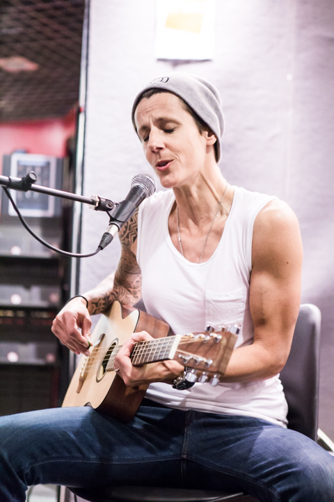 K's Choice @ Fnac Antwerpen, picture 3, photographed by Dorien Goetschalckx - FrontView Magazine