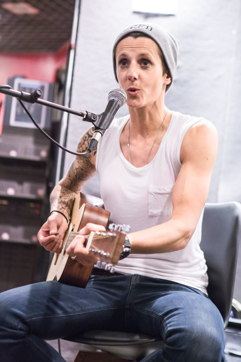 K's Choice @ Fnac Antwerpen, picture 9, photographed by Dorien Goetschalckx - FrontView Magazine