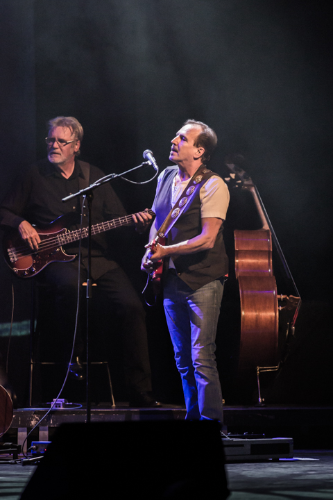 Rob de Nijs @ Capitole te Gent, picture 8, photographed by Guy Danneels - FrontView Magazine
