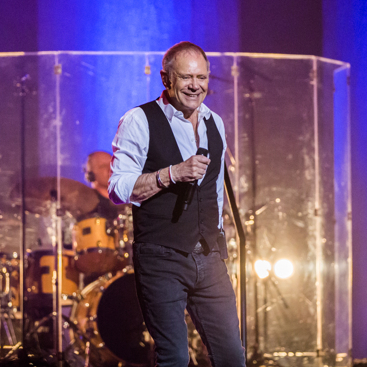 Rob de Nijs @ Capitole te Gent, picture 46, photographed by Guy Danneels - FrontView Magazine