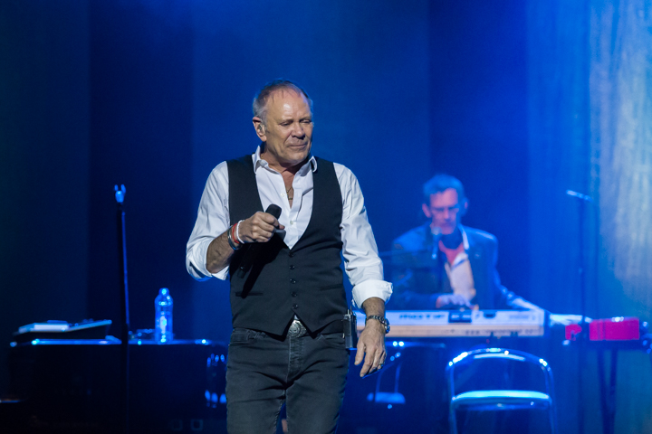 Rob de Nijs @ Capitole te Gent, picture 78, photographed by Guy Danneels - FrontView Magazine