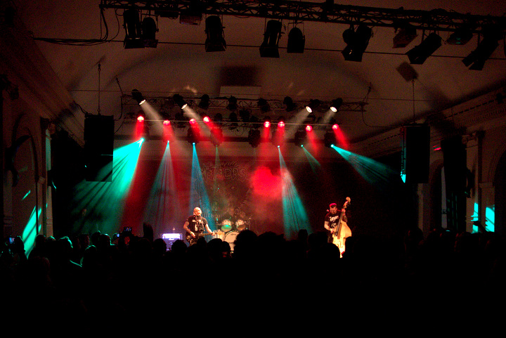 The Meteors @ De Casino, picture 4, photographed by Bart Baevegems - FrontView Magazine