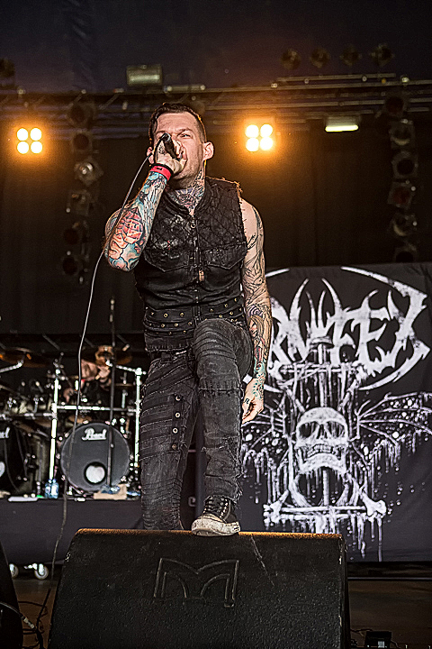 Carnifex @ GroezRock 2015, foto 1, foto's door Edwin Houdevelt - FrontView Magazine