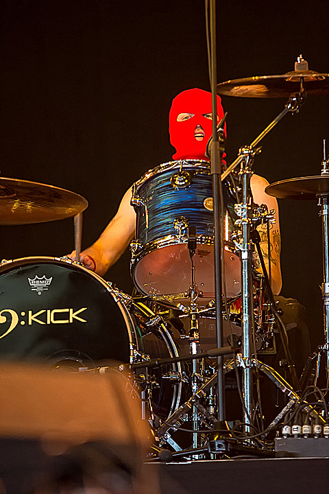 Masked Intruder @ GroezRock 2015, picture 7, photographed by Edwin Houdevelt - FrontView Magazine