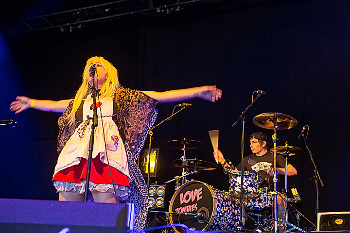 Love Zombies @ GroezRock 2015, picture 2, photographed by Edwin Houdevelt - FrontView Magazine
