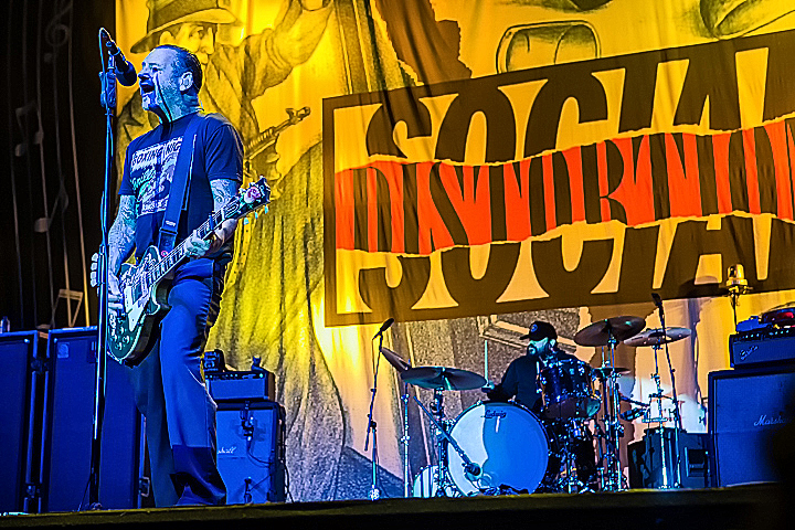 Social Distortion @ GroezRock 2015, picture 4, photographed by Edwin Houdevelt - FrontView Magazine