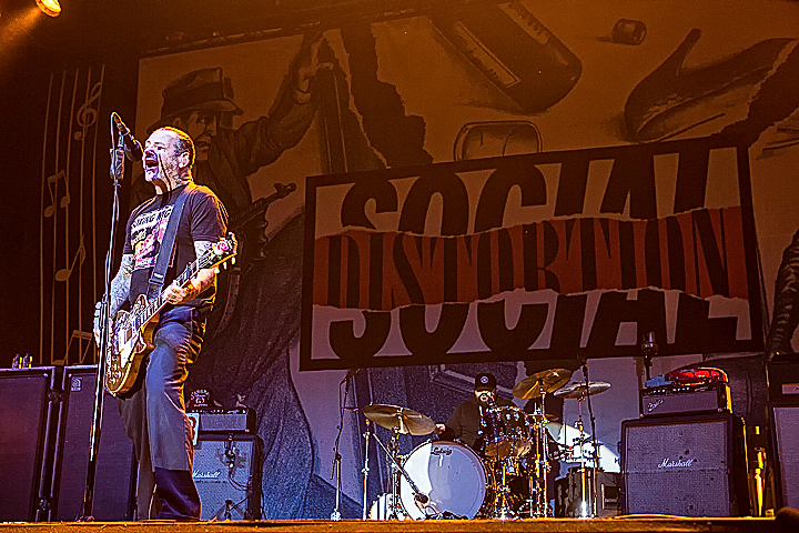 Social Distortion @ GroezRock 2015, picture 6, photographed by Edwin Houdevelt - FrontView Magazine