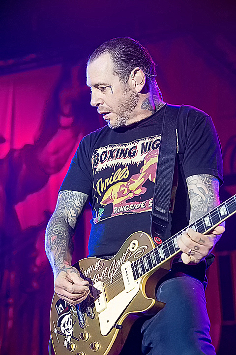 Social Distortion @ GroezRock 2015, picture 19, photographed by Edwin Houdevelt - FrontView Magazine