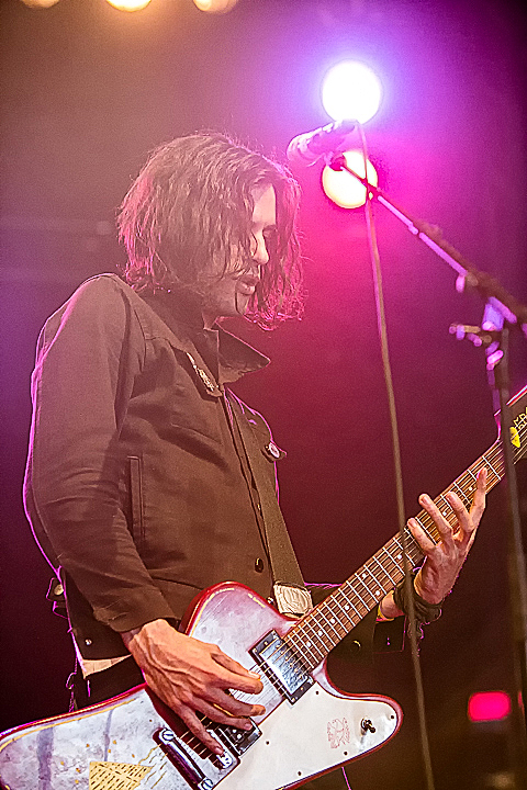 Turbowolf @ GroezRock 2015, picture 21, photographed by Edwin Houdevelt - FrontView Magazine
