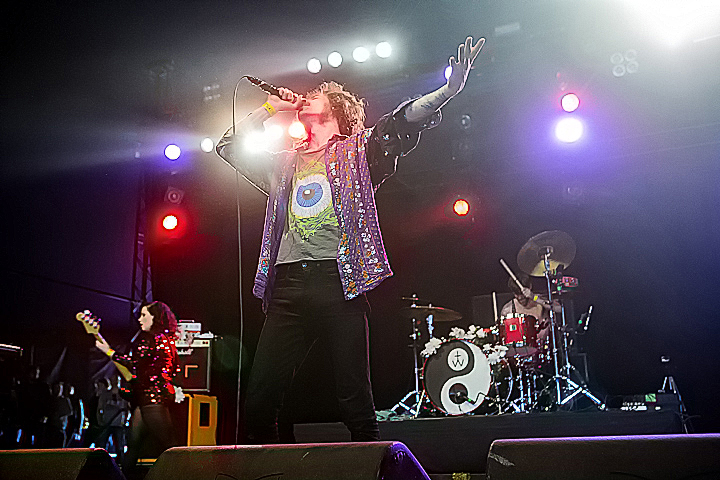 Turbowolf @ GroezRock 2015, picture 25, photographed by Edwin Houdevelt - FrontView Magazine