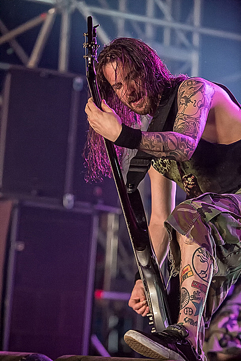 Suicide Silence @ GroezRock 2015, foto 26, foto's door Edwin Houdevelt - FrontView Magazine