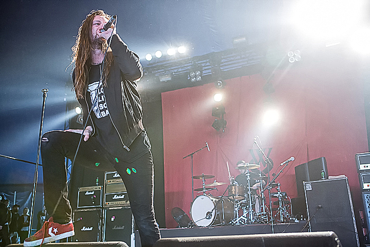 While She Sleeps @ Groezrock 2015, picture 7, photographed by Edwin Houdevelt - FrontView Magazine