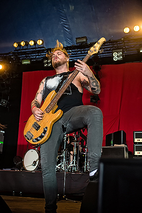While She Sleeps @ Groezrock 2015, picture 14, photographed by Edwin Houdevelt - FrontView Magazine