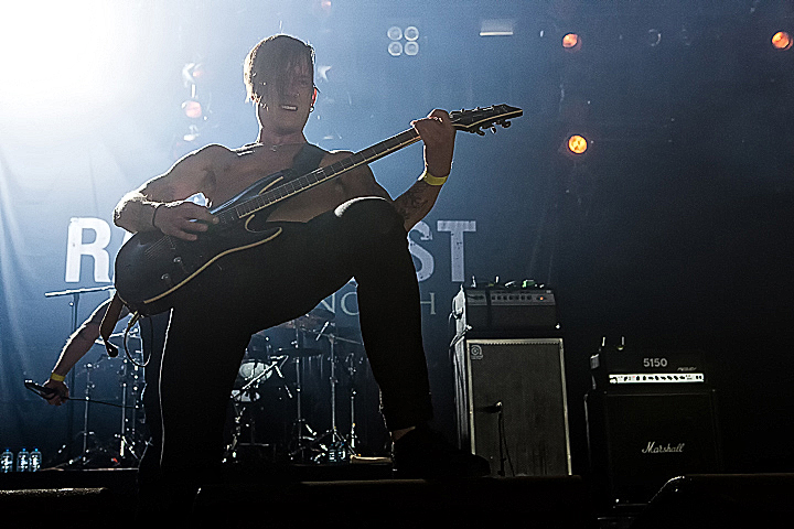 Raised Fist @ GroezRock 2015, picture 1, photographed by Edwin Houdevelt - FrontView Magazine