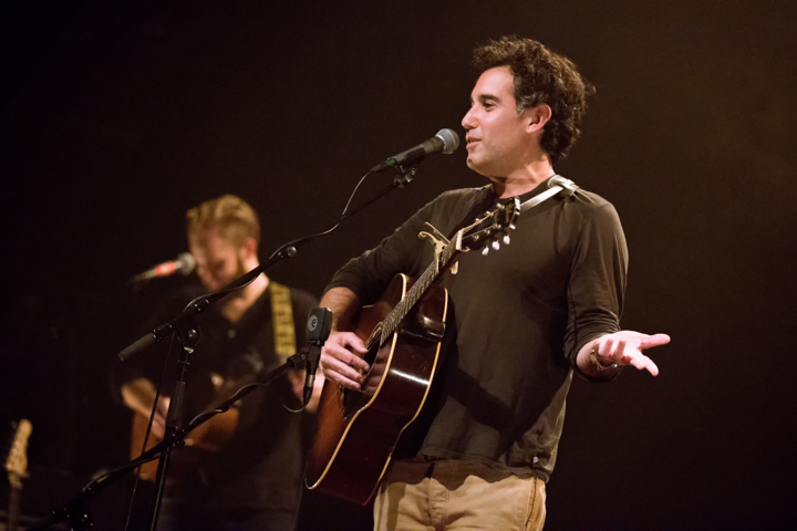 Joshua Radin @ Arenberg, foto 7, foto's door Dorien Goetschalckx - FrontView Magazine