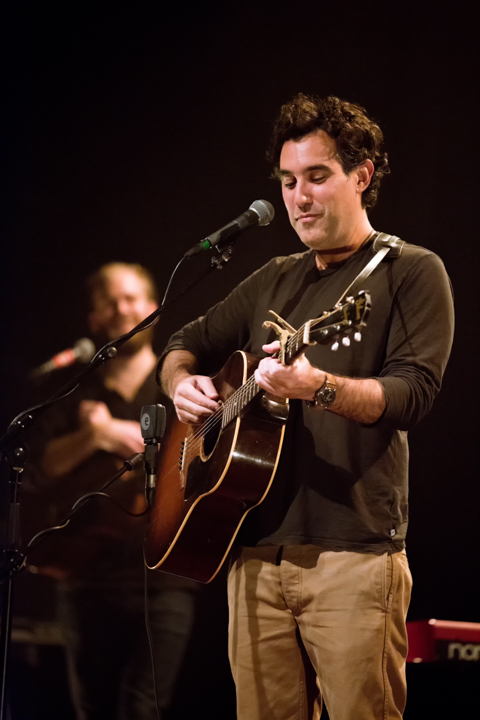 Joshua Radin @ Arenberg, foto 9, foto's door Dorien Goetschalckx - FrontView Magazine