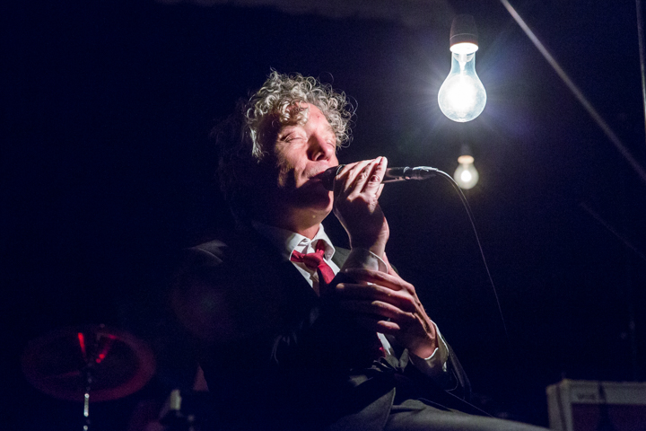 Spinvis @ De Casino St.-Niklaas, picture 4, photographed by Guy Danneels - FrontView Magazine