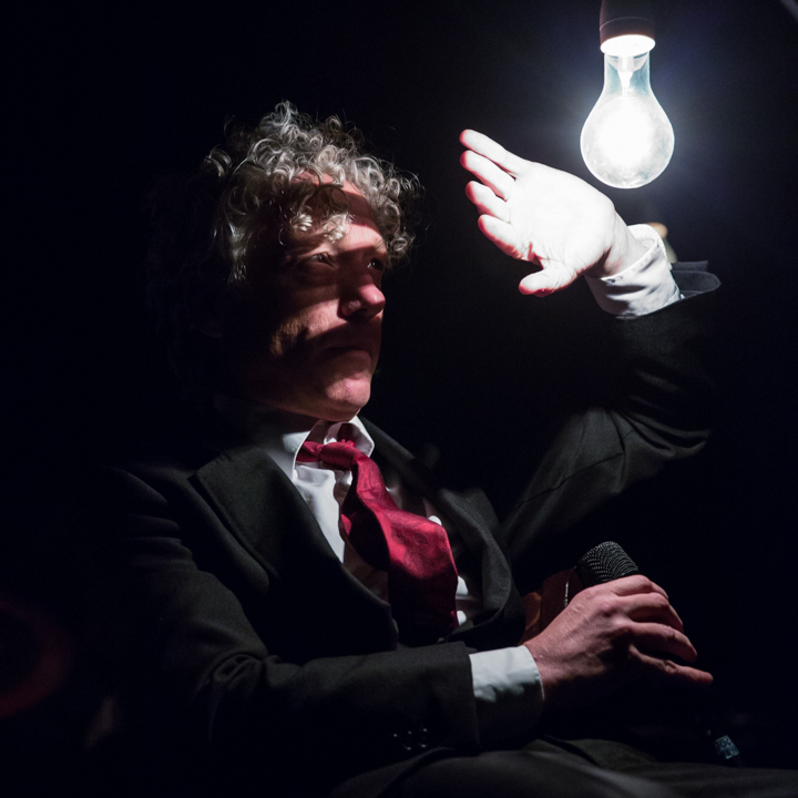 Spinvis @ De Casino St.-Niklaas, picture 12, photographed by Guy Danneels - FrontView Magazine