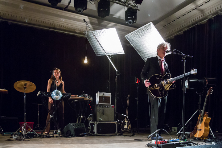 Spinvis @ De Casino St.-Niklaas, picture 17, photographed by Guy Danneels - FrontView Magazine