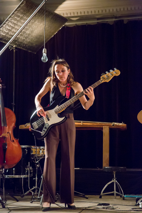 Spinvis @ De Casino St.-Niklaas, picture 18, photographed by Guy Danneels - FrontView Magazine