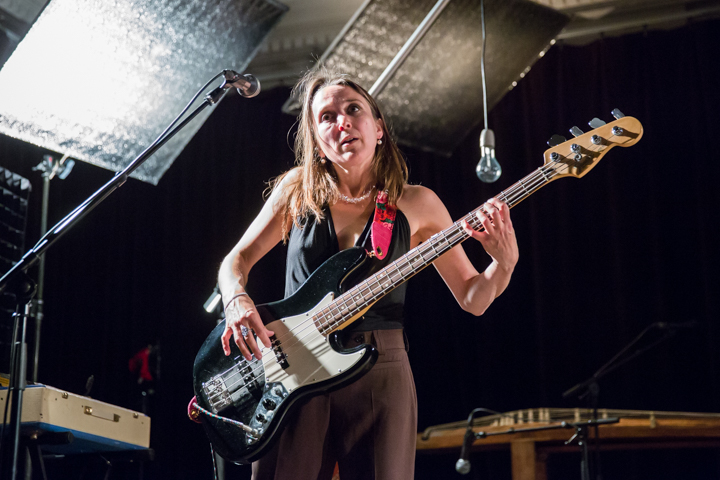 Spinvis @ De Casino St.-Niklaas, picture 23, photographed by Guy Danneels - FrontView Magazine