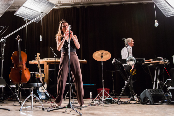 Spinvis @ De Casino St.-Niklaas, picture 48, photographed by Guy Danneels - FrontView Magazine