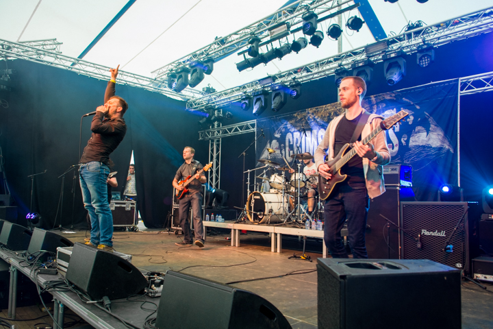 Crimson Falls @ Kastival 2015, picture 4, photographed by Erwin Evrard - FrontView Magazine