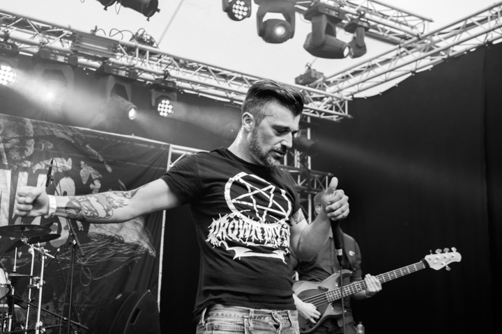 Crimson Falls @ Kastival 2015, picture 22, photographed by Erwin Evrard - FrontView Magazine
