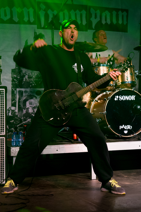 Born From Pain @ Kastival 2015, picture 12, photographed by Erwin Evrard - FrontView Magazine