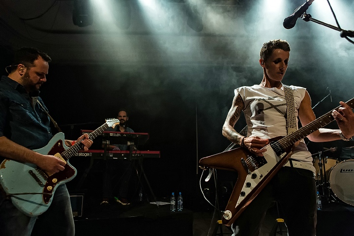 K's Choice @ De Casino St.-Niklaas, picture 4, photographed by Edwin Houdevelt - FrontView Magazine