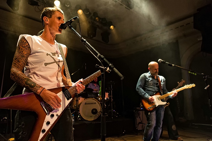 K's Choice @ De Casino St.-Niklaas, picture 6, photographed by Edwin Houdevelt - FrontView Magazine