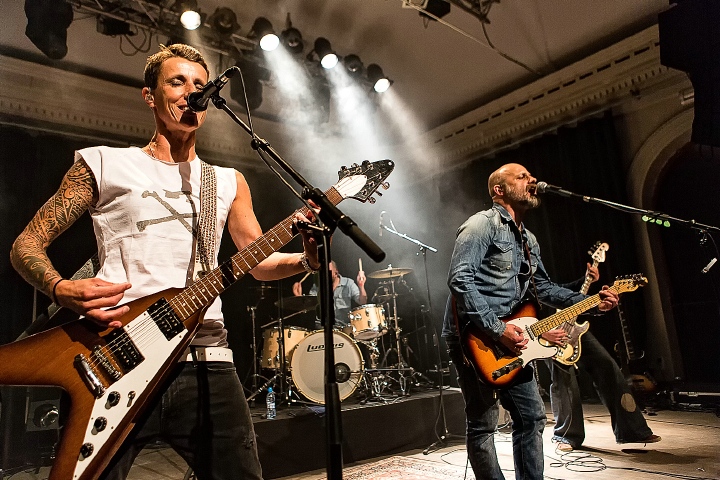 K's Choice @ De Casino St.-Niklaas, picture 11, photographed by Edwin Houdevelt - FrontView Magazine